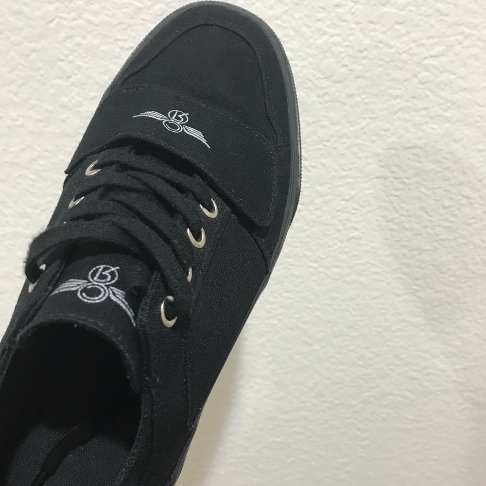 Creative recreation low mens shoe size 9.5